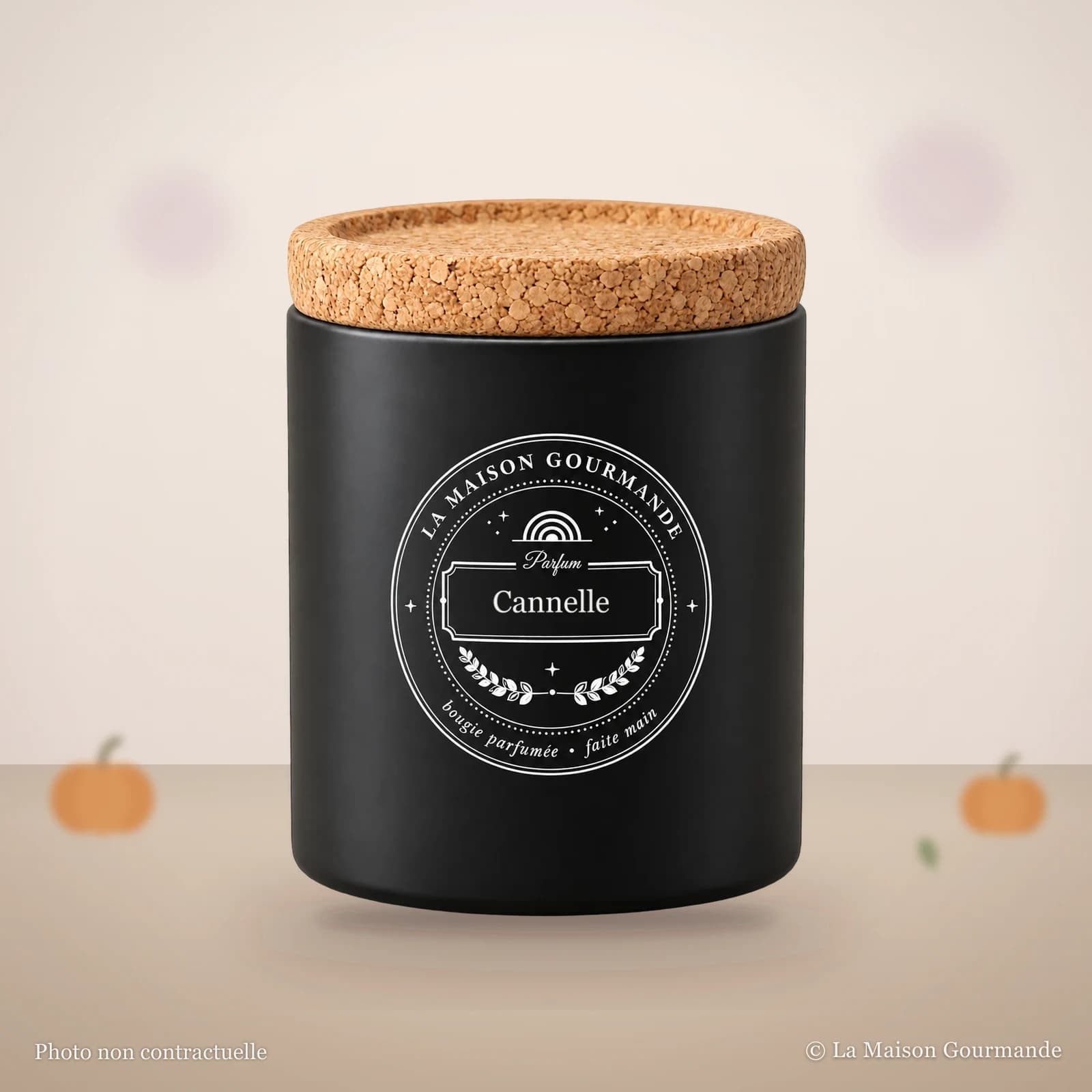 Cannelle — bougie parfumée Cannelle, pot noir mat